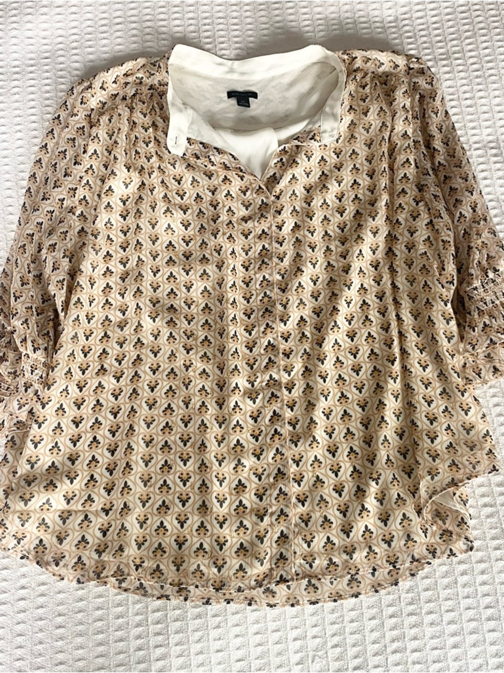 Ann Taylor Cream Tan Gold Patterned Button-Down Blouse